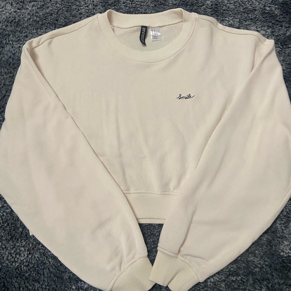 H&M Cream Crop Crewneck Sweatshirt with 'Smile' Embroidery